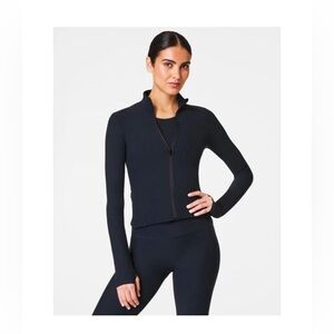 New! SPANXsmooth™ OnForm Full Zip Jacket in Large - Very Black